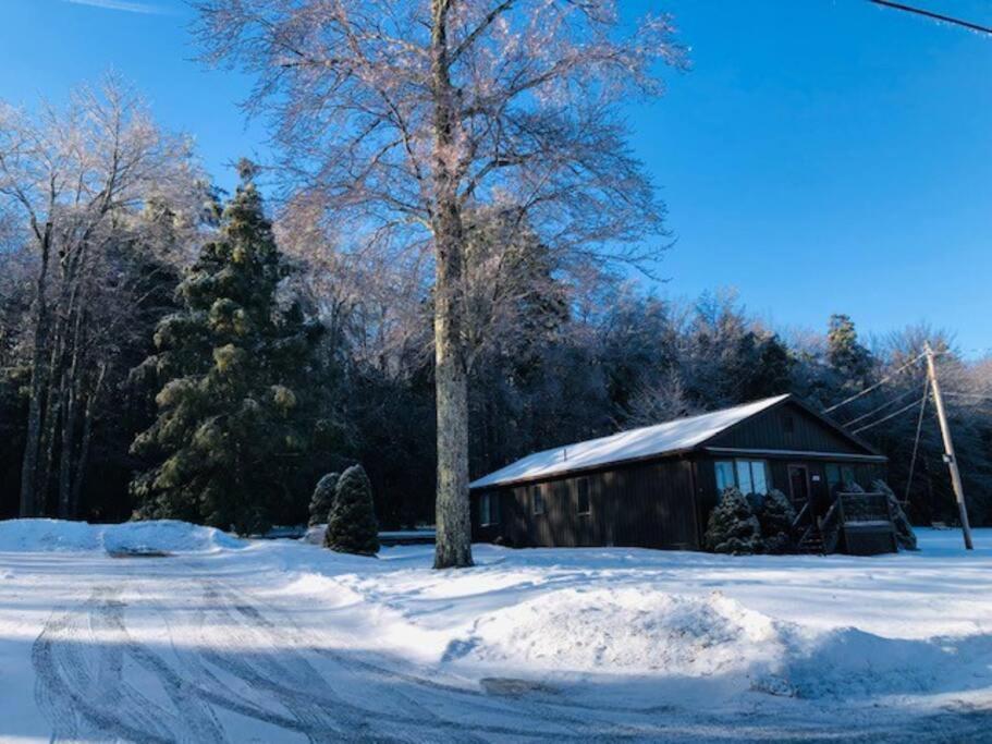 Catskills Cottage With Lake View Book Now Rock Hill Buitenkant foto
